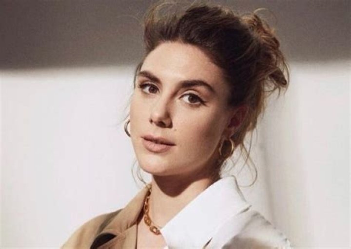 Erin Mendenhall Height, Weight, Net Worth, Age, Birthday, Wikipedia, Who, Nationality, Biography
