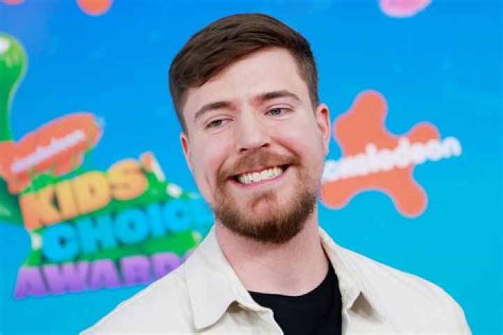 Mr Beast Parents: Stephen Donaldson and Mrs. Donaldson, Is The Youtuber Dying? Health Condition